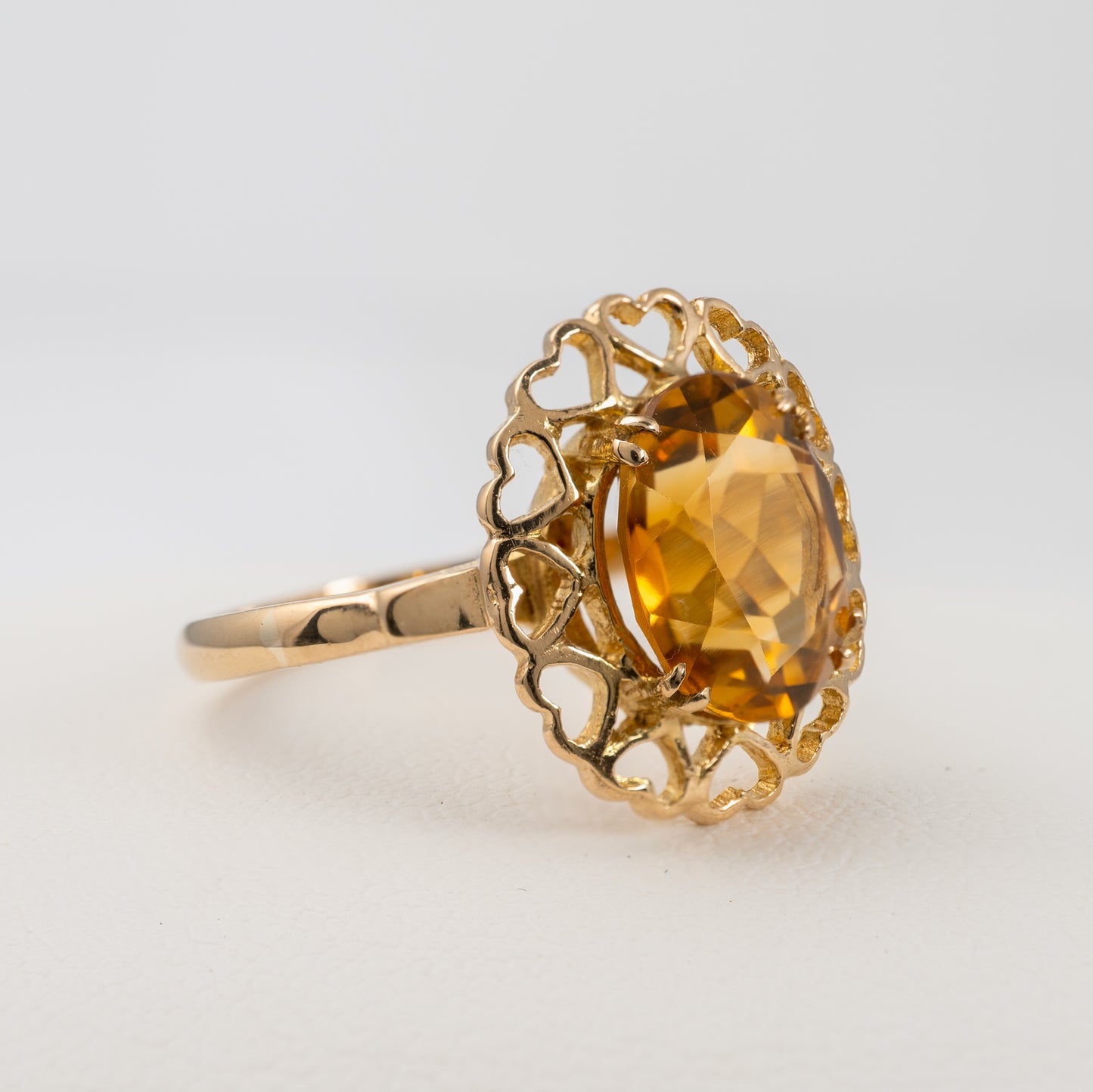 natural citrine ring close up showing gemstone facets