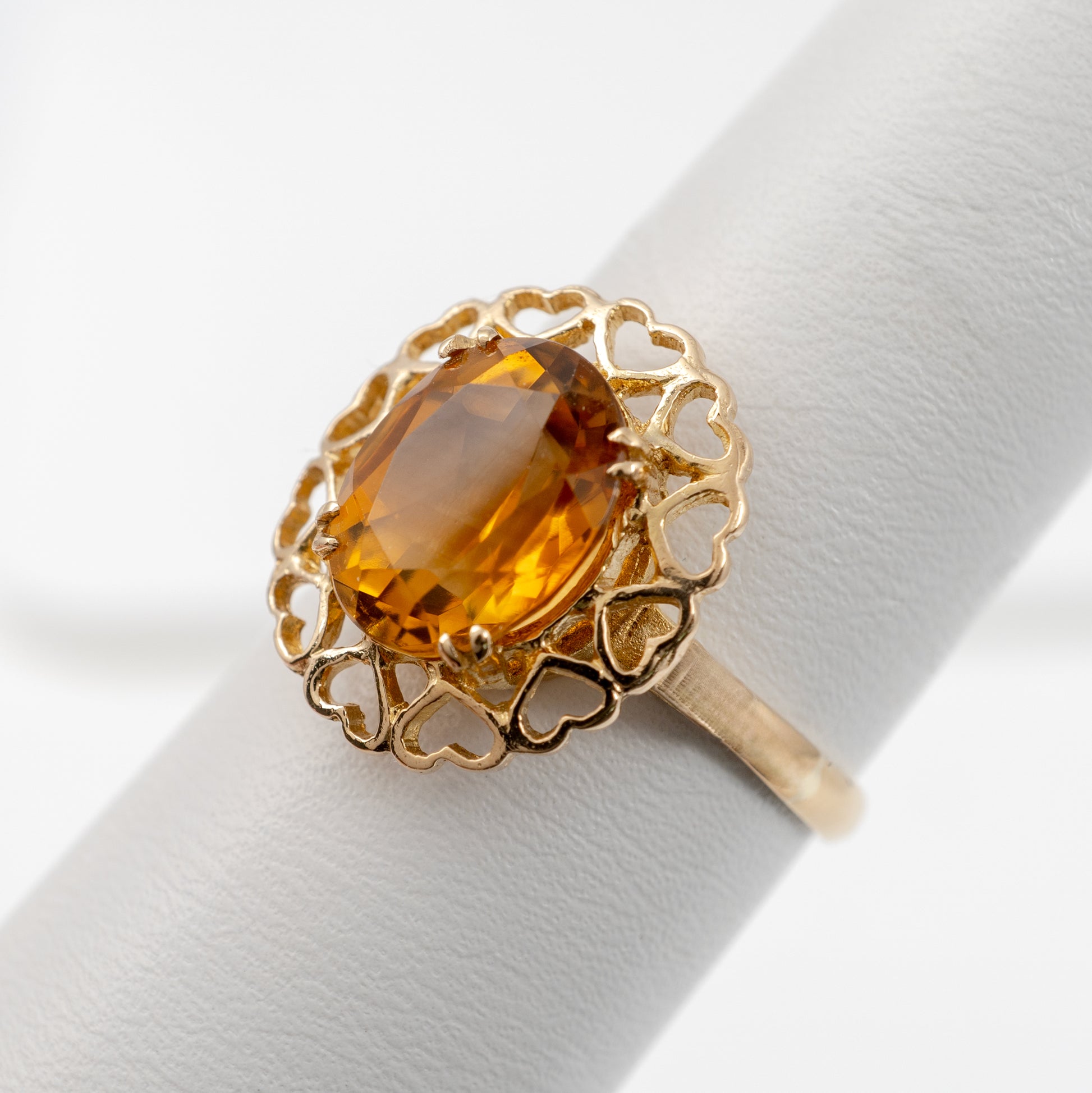 9ct gold citrine ring with heart halo side view