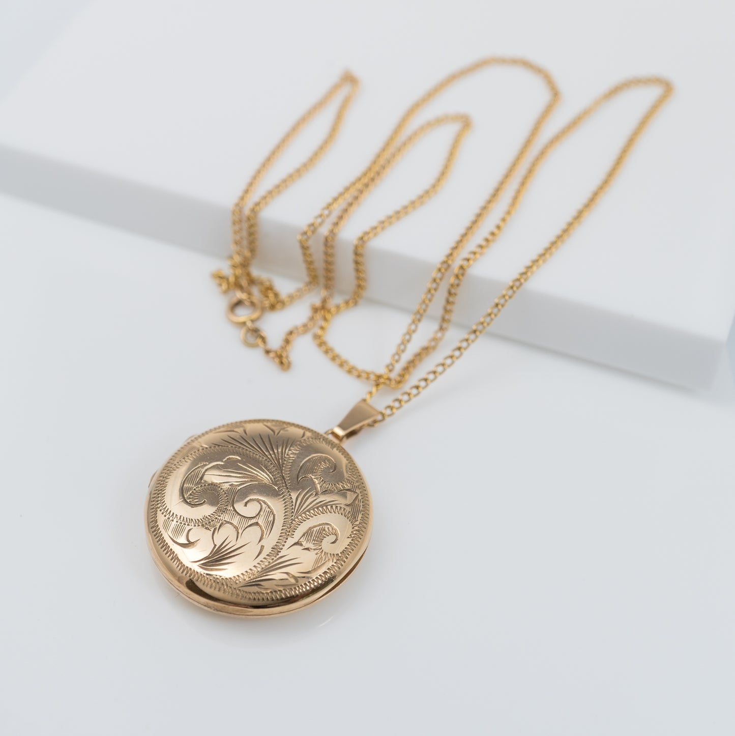 9ct Yellow Gold Locket Necklace with Engraved Detail