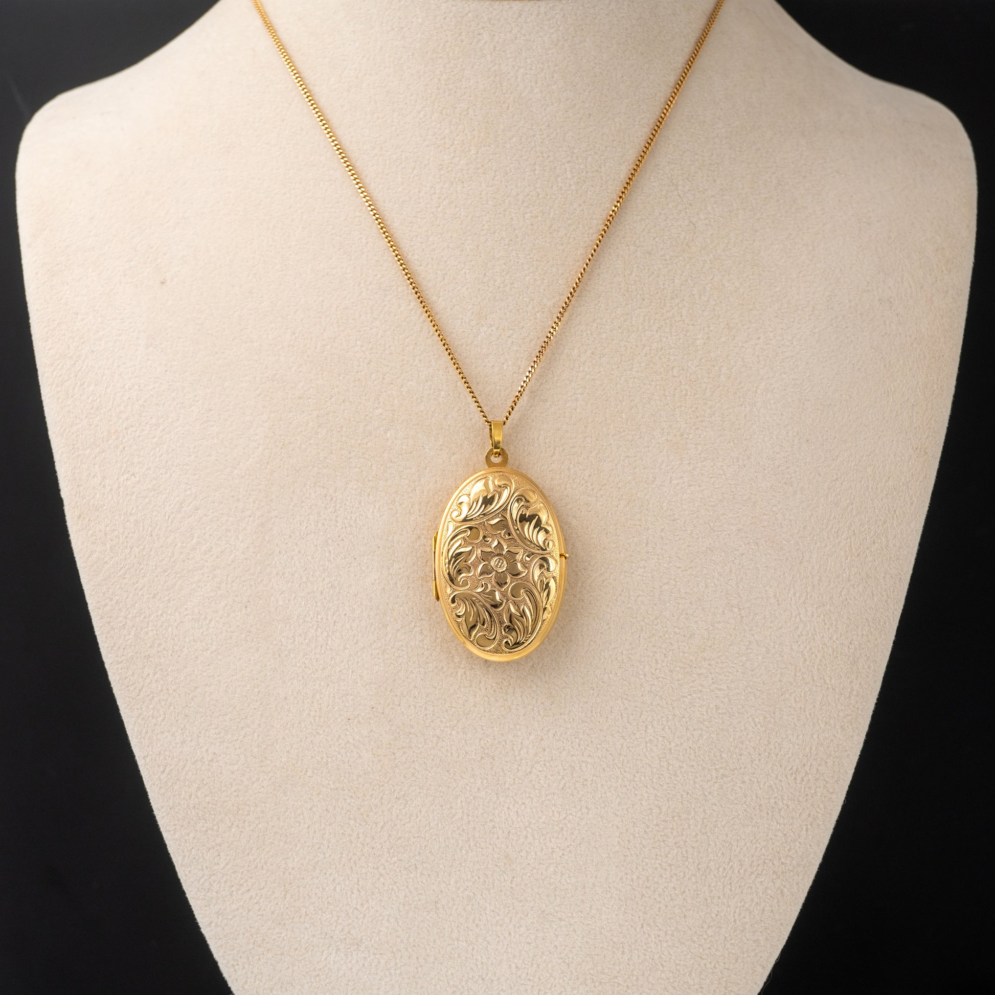 Locket Necklace Gold with Side-Opening