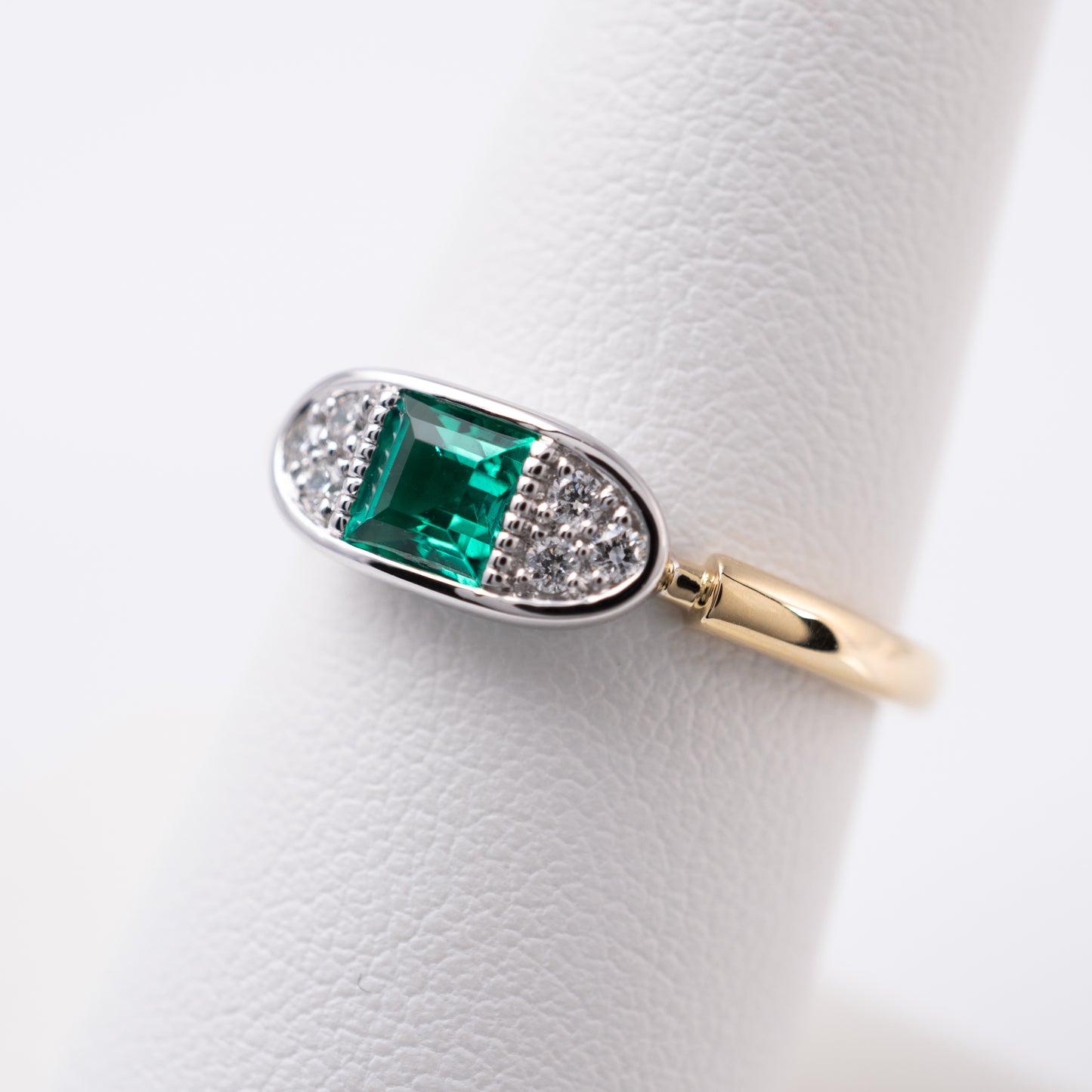 lab emerald dress ring 9ct gold