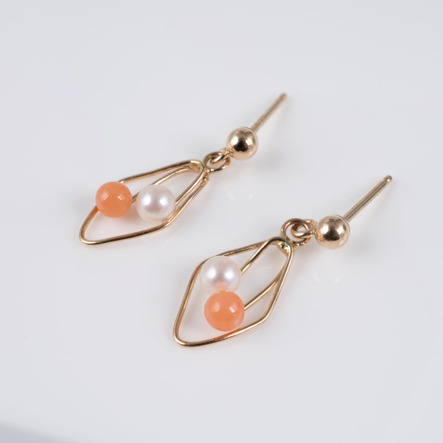 Pre-owned 14k Yellow Gold Coral Pearl Dangle Earrings - Hunters Fine Jewellery