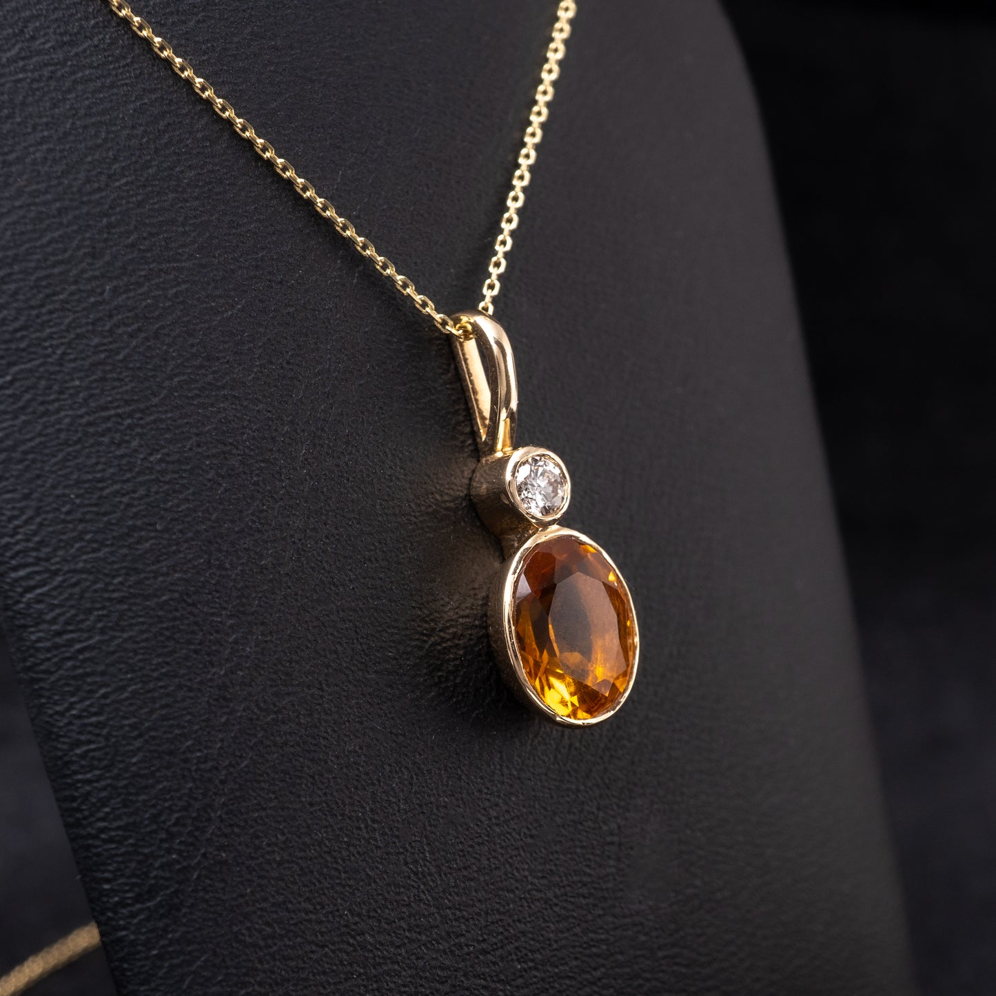 oval citrine gold pendant