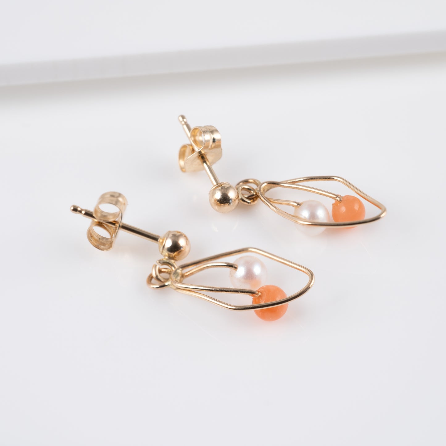 Pre-owned 14k Yellow Gold Coral Pearl Dangle Earrings - Hunters Fine Jewellery