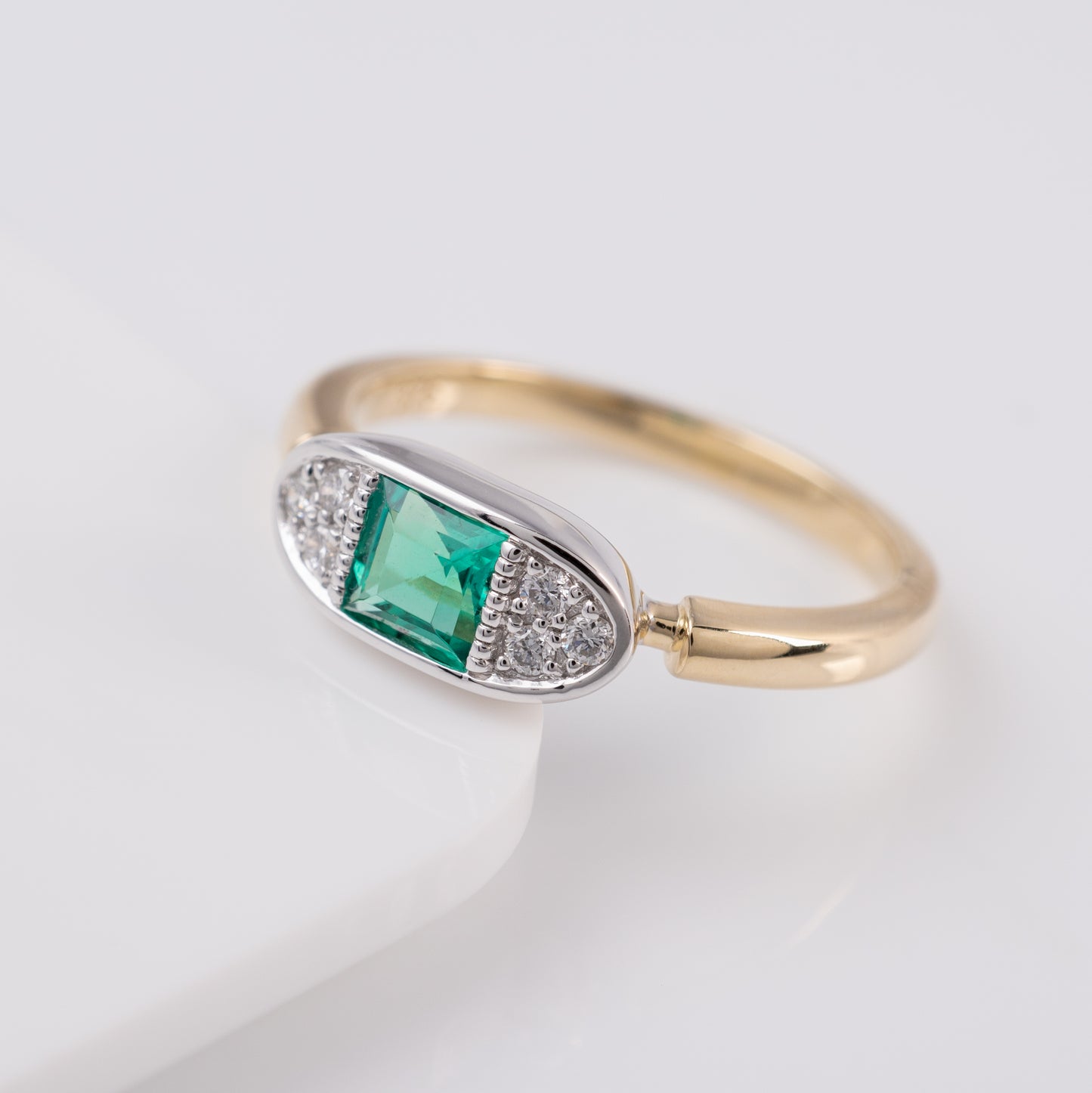 emerald diamond boat ring