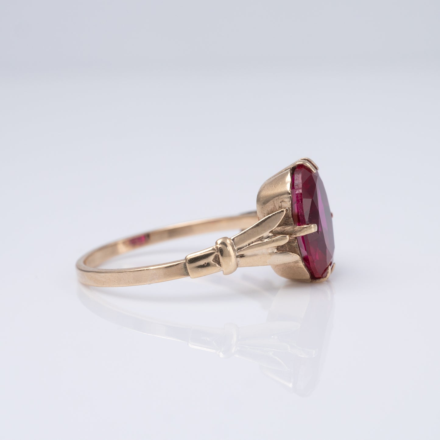 vintage gold ruby ring